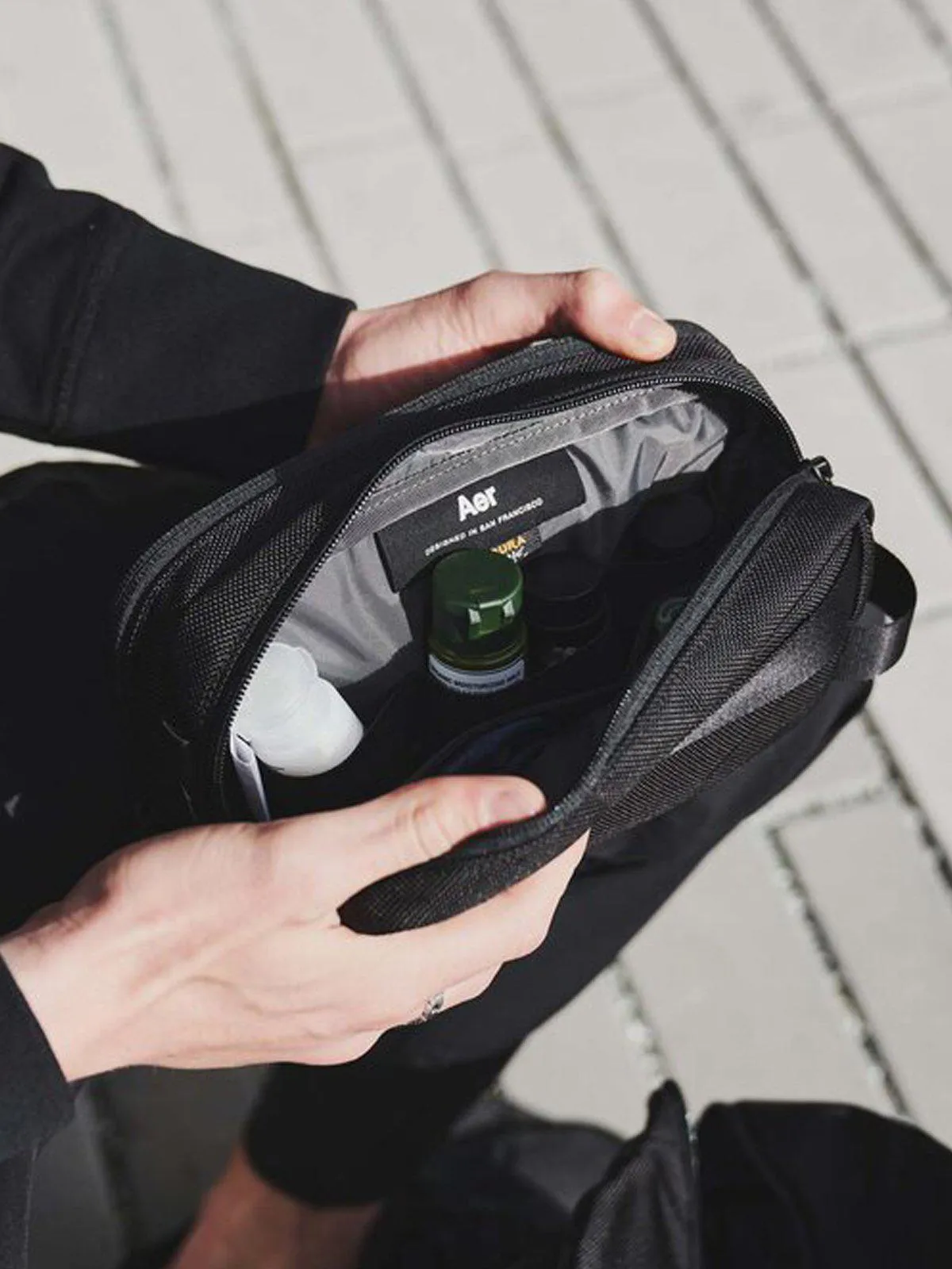 AER Dopp Kit 2 Black