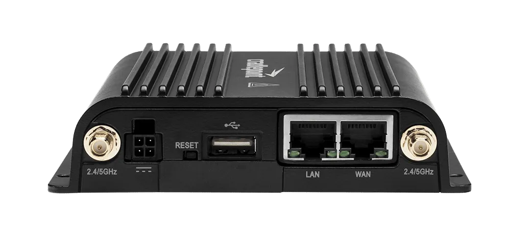 Cradlepoint IBR900 3-yr NetCloud Ruggedized IoT Essentials Plan, Advanced Plan, and IBR900 router with WiFi (1000Mbps modem), with AC power supply and antennas TCA3-0900120B-NN